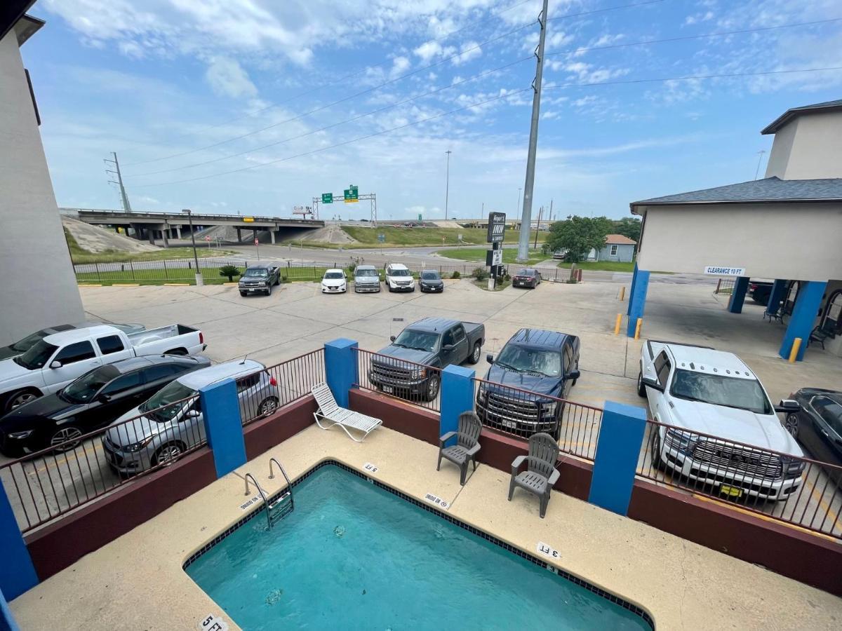 Airport Inn & Suites Corpus Christi Bagian luar foto